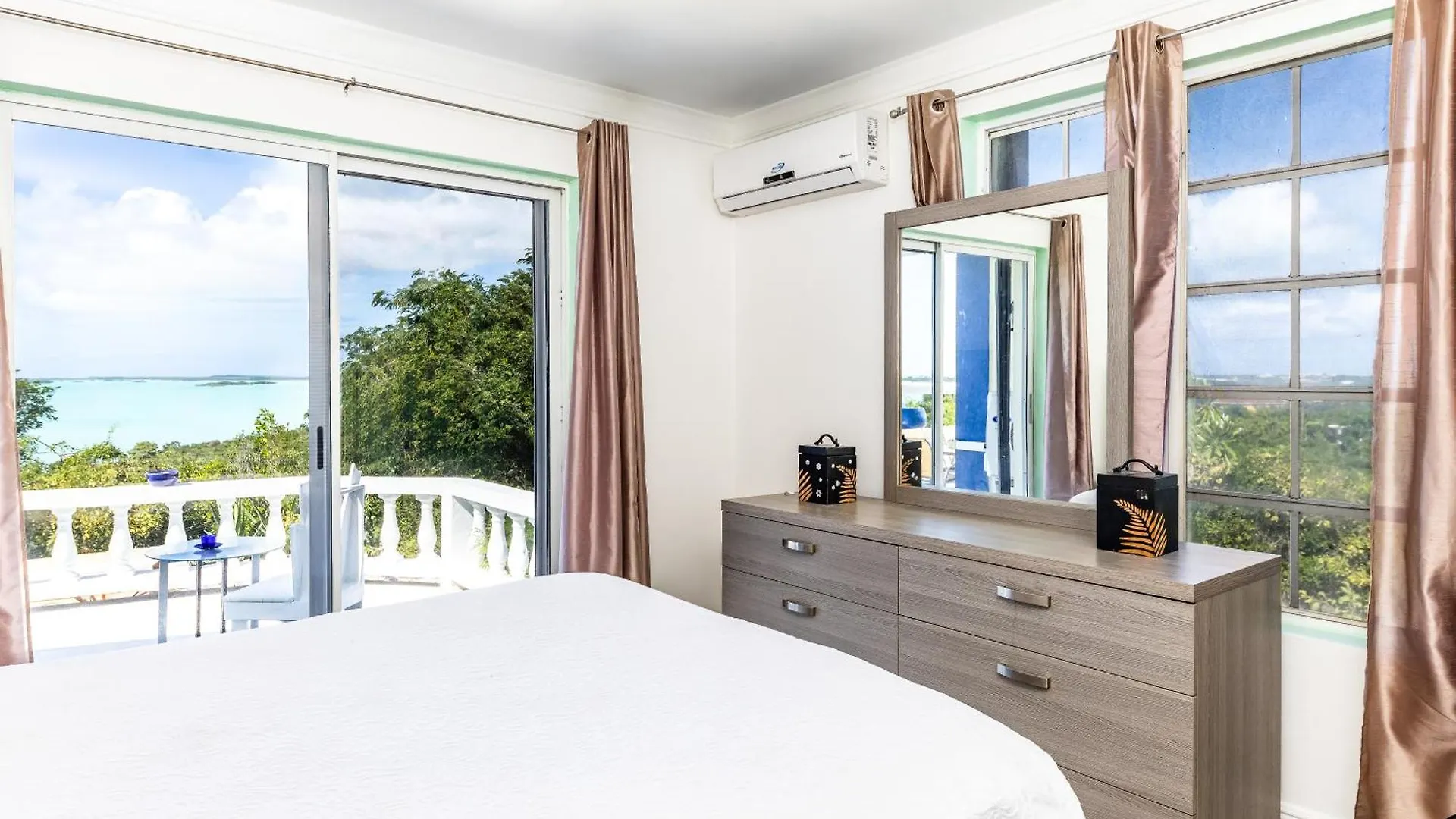 Feriehus Waterside Home, Shaded Whirlpool Spa, Outdoor Dining, Smart Tv, Amazon Prime Five Cays Settlement Turks og Caicos Islands