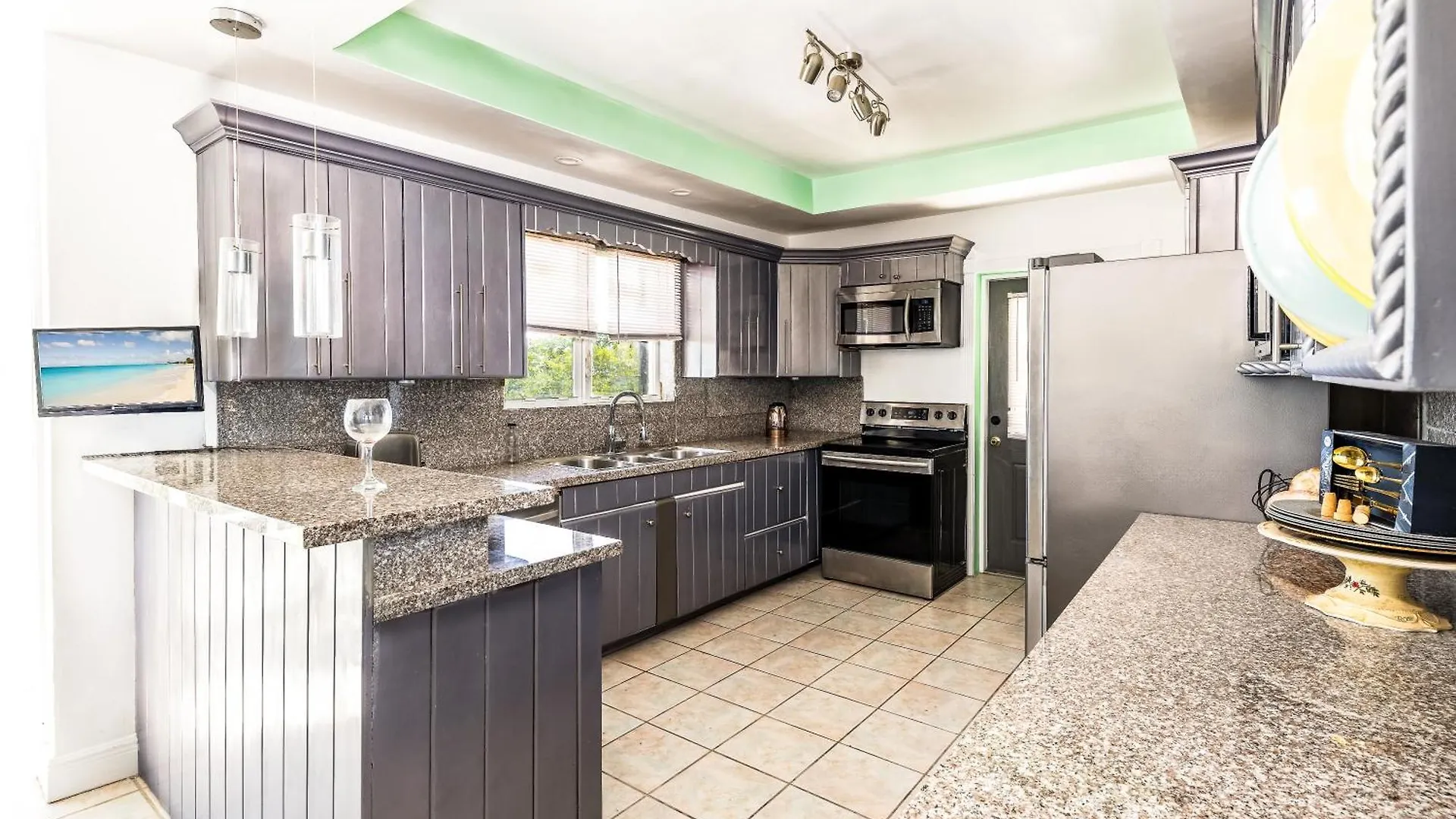 Feriehus Waterside Home, Shaded Whirlpool Spa, Outdoor Dining, Smart Tv, Amazon Prime Five Cays Settlement