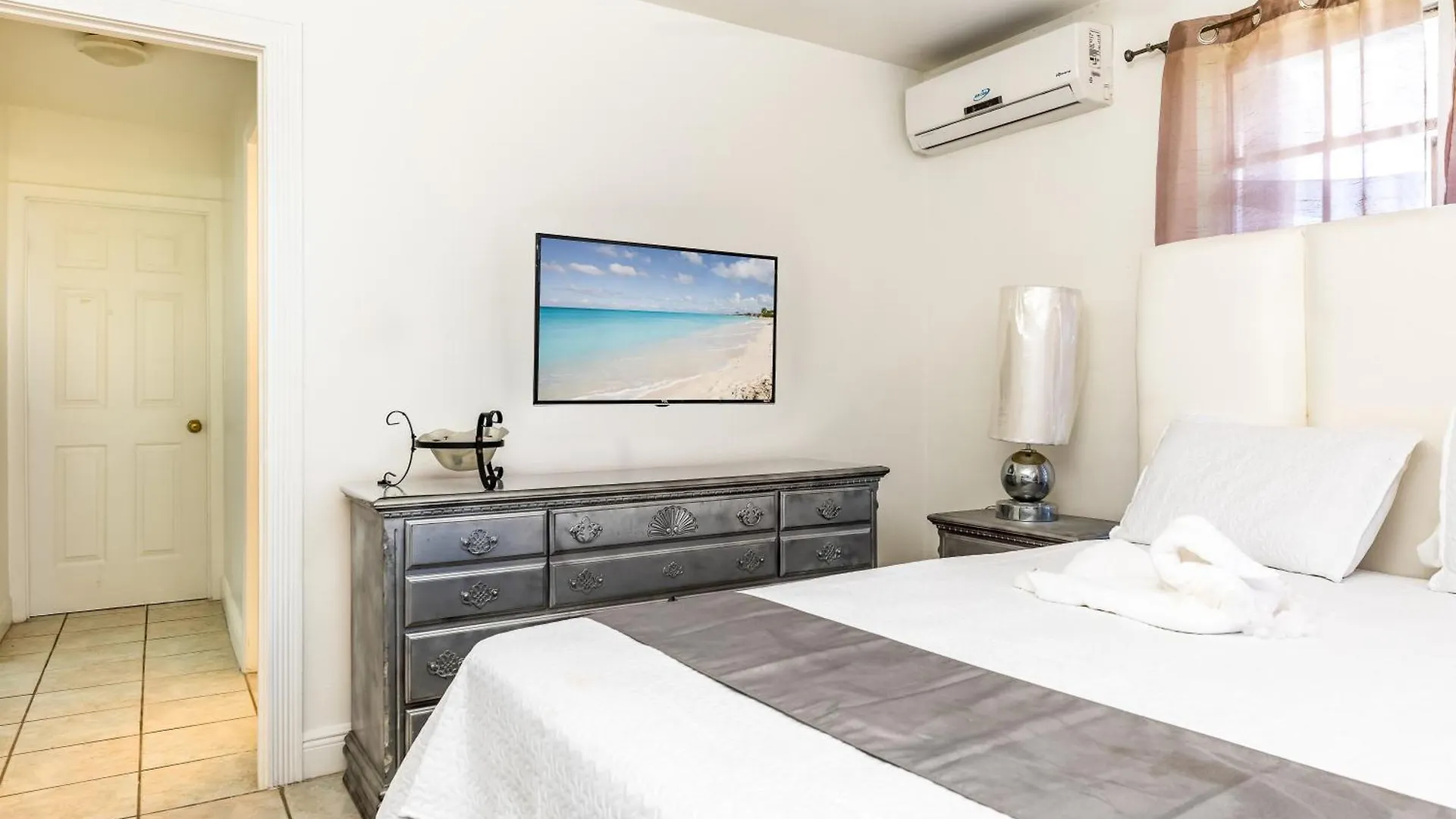 Ferienhaus Waterside Home, Shaded Whirlpool Spa, Outdoor Dining, Smart Tv, Amazon Prime Five Cays Settlement
